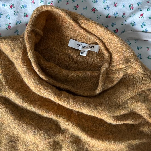 Madewell Yellow Wool Sweater - Picture 6 of 7